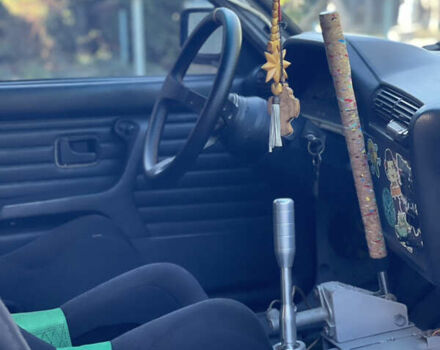 Серый БМВ 3 Серия, объемом двигателя 1.8 л и пробегом 420 тыс. км за 9500 $, фото 10 на Automoto.ua