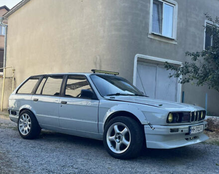 Серый БМВ 3 Серия, объемом двигателя 1.8 л и пробегом 420 тыс. км за 9500 $, фото 7 на Automoto.ua