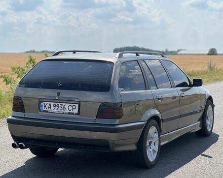 Серый БМВ 3 Серия, объемом двигателя 2.5 л и пробегом 365 тыс. км за 4000 $, фото 2 на Automoto.ua