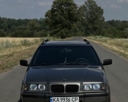 Серый БМВ 3 Серия, объемом двигателя 2.5 л и пробегом 365 тыс. км за 4000 $, фото 5 на Automoto.ua