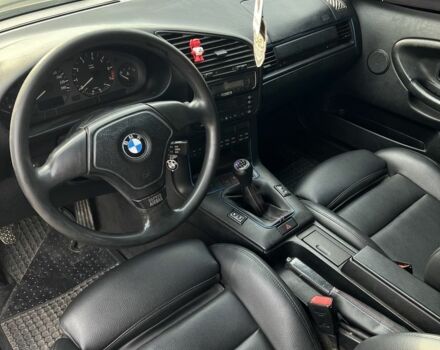 Серый БМВ 3 Серия, объемом двигателя 2.5 л и пробегом 365 тыс. км за 4000 $, фото 6 на Automoto.ua