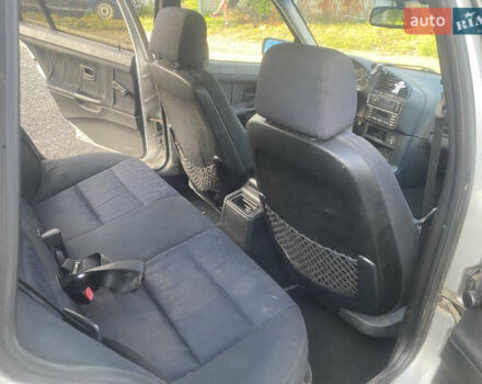 Сірий БМВ 3 Серія, об'ємом двигуна 1.6 л та пробігом 390 тис. км за 2100 $, фото 7 на Automoto.ua