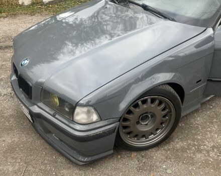 Серый БМВ 3 Серия, объемом двигателя 1.6 л и пробегом 1 тыс. км за 3000 $, фото 12 на Automoto.ua