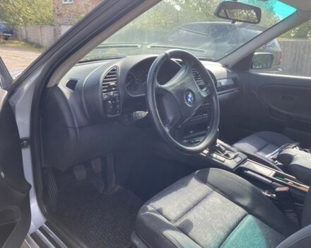 Сірий БМВ 3 Серія, об'ємом двигуна 2 л та пробігом 264 тис. км за 3500 $, фото 4 на Automoto.ua