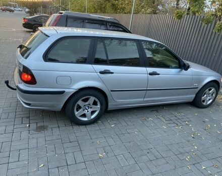 Серый БМВ 3 Серия, объемом двигателя 2 л и пробегом 340 тыс. км за 2200 $, фото 2 на Automoto.ua