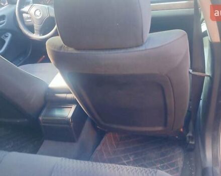 Серый БМВ 3 Серия, объемом двигателя 2 л и пробегом 445 тыс. км за 3750 $, фото 6 на Automoto.ua