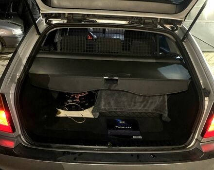 Серый БМВ 3 Серия, объемом двигателя 2 л и пробегом 280 тыс. км за 4499 $, фото 12 на Automoto.ua