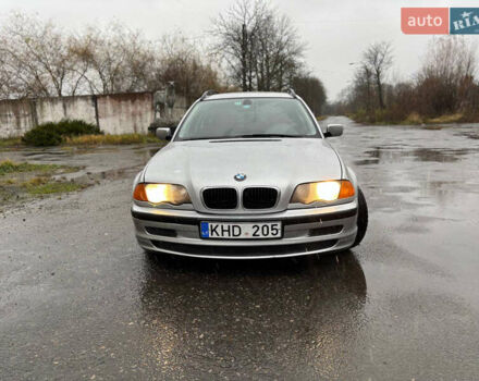 Серый БМВ 3 Серия, объемом двигателя 2 л и пробегом 300 тыс. км за 1900 $, фото 2 на Automoto.ua