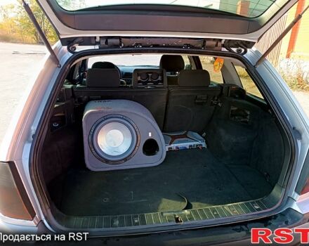 Сірий БМВ 3 Серія, об'ємом двигуна 2 л та пробігом 200 тис. км за 2850 $, фото 11 на Automoto.ua