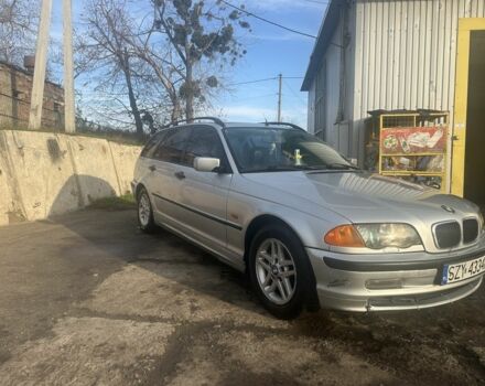 Серый БМВ 3 Серия, объемом двигателя 0 л и пробегом 427 тыс. км за 2850 $, фото 3 на Automoto.ua