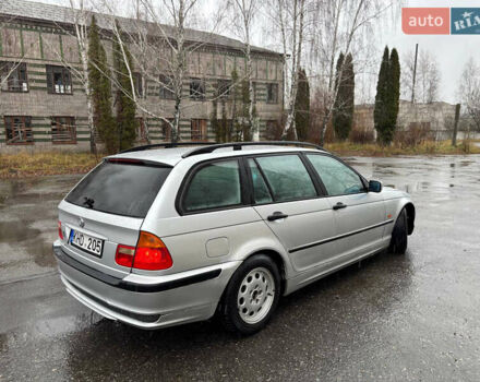 Серый БМВ 3 Серия, объемом двигателя 2 л и пробегом 300 тыс. км за 1900 $, фото 3 на Automoto.ua