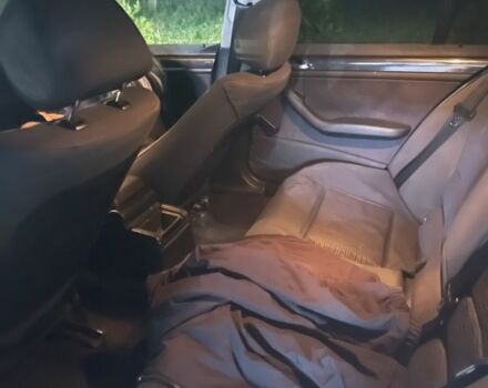 Серый БМВ 3 Серия, объемом двигателя 2 л и пробегом 370 тыс. км за 2000 $, фото 6 на Automoto.ua