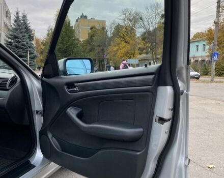 Сірий БМВ 3 Серія, об'ємом двигуна 2 л та пробігом 400 тис. км за 3500 $, фото 19 на Automoto.ua