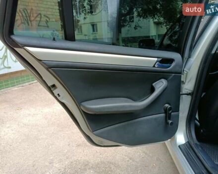 Сірий БМВ 3 Серія, об'ємом двигуна 2 л та пробігом 325 тис. км за 4450 $, фото 11 на Automoto.ua