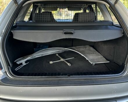 Серый БМВ 3 Серия, объемом двигателя 2 л и пробегом 353 тыс. км за 2800 $, фото 14 на Automoto.ua