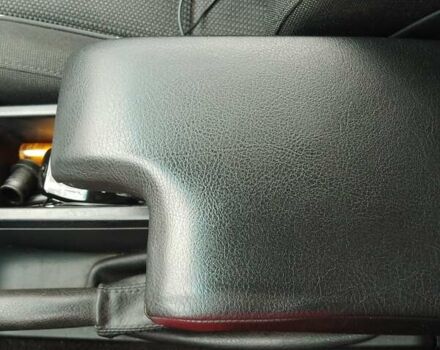 Серый БМВ 3 Серия, объемом двигателя 1.9 л и пробегом 260 тыс. км за 5000 $, фото 10 на Automoto.ua