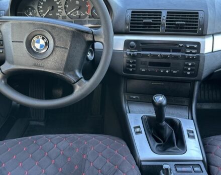 Серый БМВ 3 Серия, объемом двигателя 2 л и пробегом 353 тыс. км за 2800 $, фото 10 на Automoto.ua