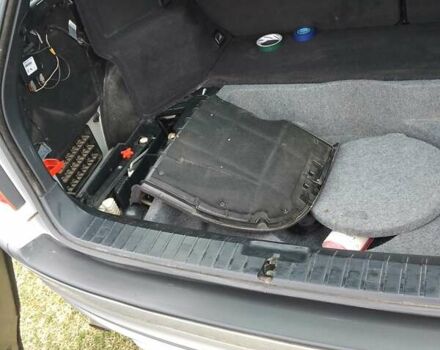 Серый БМВ 3 Серия, объемом двигателя 1.9 л и пробегом 260 тыс. км за 5000 $, фото 42 на Automoto.ua