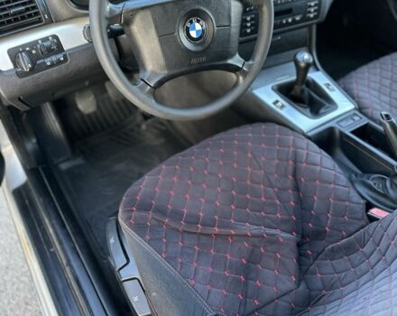 Серый БМВ 3 Серия, объемом двигателя 2 л и пробегом 353 тыс. км за 2800 $, фото 11 на Automoto.ua