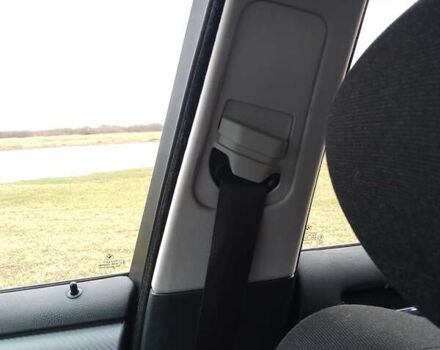 Серый БМВ 3 Серия, объемом двигателя 1.9 л и пробегом 260 тыс. км за 5000 $, фото 9 на Automoto.ua