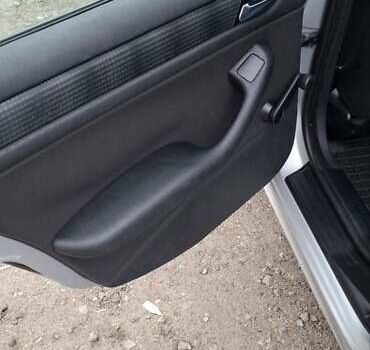 Серый БМВ 3 Серия, объемом двигателя 1.8 л и пробегом 230 тыс. км за 4300 $, фото 22 на Automoto.ua