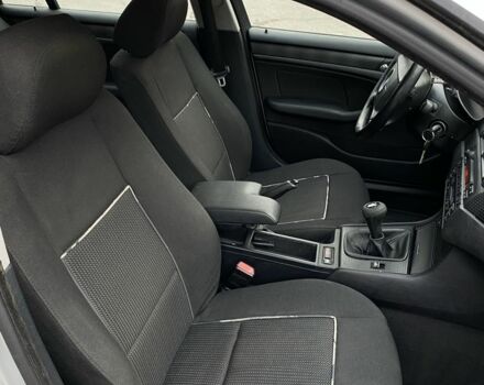 Сірий БМВ 3 Серія, об'ємом двигуна 2 л та пробігом 400 тис. км за 3500 $, фото 18 на Automoto.ua