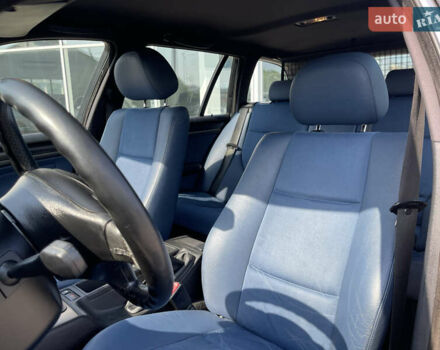 Серый БМВ 3 Серия, объемом двигателя 2 л и пробегом 213 тыс. км за 5500 $, фото 12 на Automoto.ua