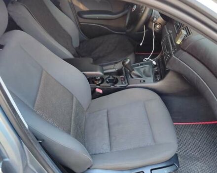 Серый БМВ 3 Серия, объемом двигателя 1.8 л и пробегом 360 тыс. км за 4200 $, фото 3 на Automoto.ua