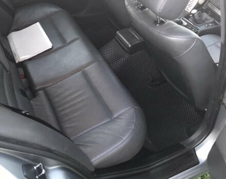 Серый БМВ 3 Серия, объемом двигателя 1.8 л и пробегом 222 тыс. км за 5555 $, фото 21 на Automoto.ua