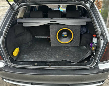 Серый БМВ 3 Серия, объемом двигателя 2 л и пробегом 390 тыс. км за 5300 $, фото 14 на Automoto.ua