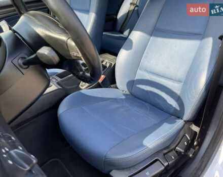 Серый БМВ 3 Серия, объемом двигателя 2 л и пробегом 213 тыс. км за 5500 $, фото 13 на Automoto.ua