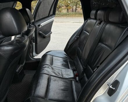 Серый БМВ 3 Серия, объемом двигателя 2 л и пробегом 373 тыс. км за 4700 $, фото 7 на Automoto.ua