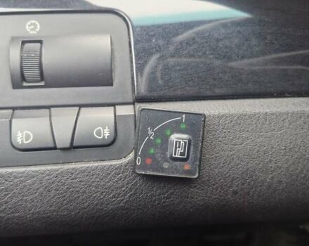 Серый БМВ 3 Серия, объемом двигателя 2 л и пробегом 286 тыс. км за 4800 $, фото 15 на Automoto.ua