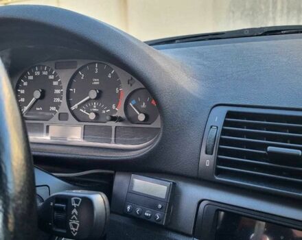 Серый БМВ 3 Серия, объемом двигателя 2 л и пробегом 300 тыс. км за 4666 $, фото 13 на Automoto.ua