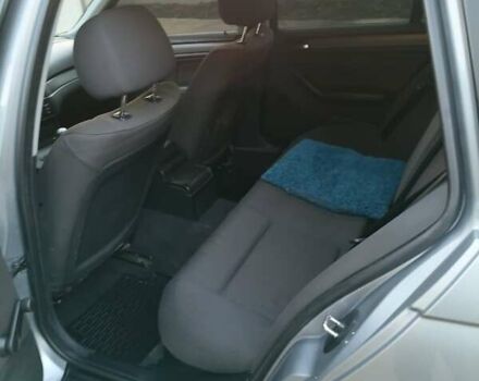 Серый БМВ 3 Серия, объемом двигателя 2 л и пробегом 233 тыс. км за 4500 $, фото 8 на Automoto.ua