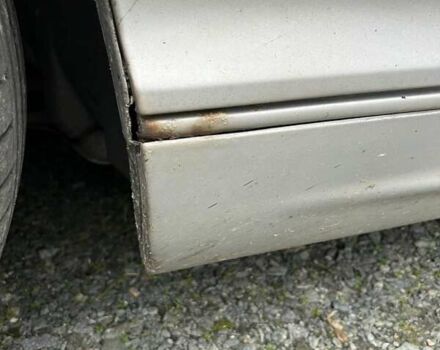 Сірий БМВ 3 Серія, об'ємом двигуна 2 л та пробігом 297 тис. км за 4670 $, фото 3 на Automoto.ua