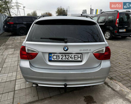 Серый БМВ 3 Серия, объемом двигателя 2 л и пробегом 303 тыс. км за 6700 $, фото 5 на Automoto.ua