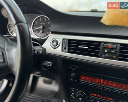 Серый БМВ 3 Серия, объемом двигателя 2 л и пробегом 266 тыс. км за 7100 $, фото 34 на Automoto.ua