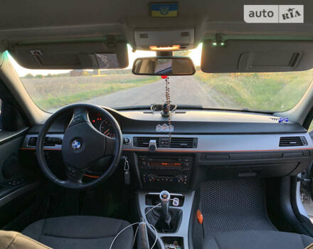 Серый БМВ 3 Серия, объемом двигателя 2 л и пробегом 354 тыс. км за 7200 $, фото 8 на Automoto.ua