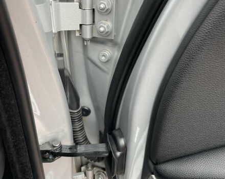 Серый БМВ 3 Серия, объемом двигателя 2 л и пробегом 298 тыс. км за 5700 $, фото 22 на Automoto.ua