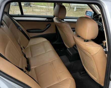 Серый БМВ 3 Серия, объемом двигателя 2 л и пробегом 300 тыс. км за 2850 $, фото 9 на Automoto.ua