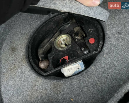 Серый БМВ 3 Серия, объемом двигателя 1.8 л и пробегом 229 тыс. км за 4299 $, фото 21 на Automoto.ua