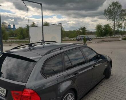 Серый БМВ 3 Серия, объемом двигателя 3 л и пробегом 264 тыс. км за 13999 $, фото 5 на Automoto.ua