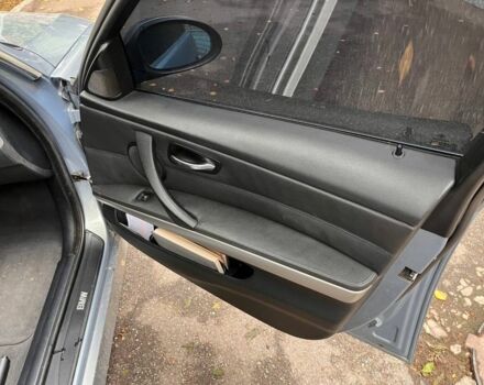 Серый БМВ 3 Серия, объемом двигателя 3 л и пробегом 320 тыс. км за 8750 $, фото 12 на Automoto.ua