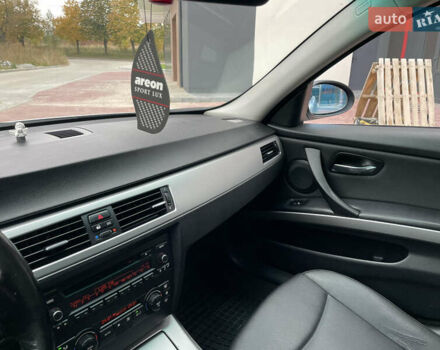 Серый БМВ 3 Серия, объемом двигателя 2 л и пробегом 298 тыс. км за 5300 $, фото 55 на Automoto.ua