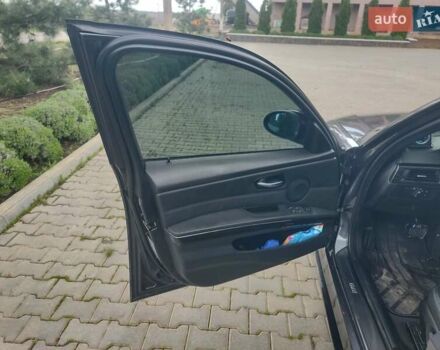 Серый БМВ 3 Серия, объемом двигателя 3 л и пробегом 264 тыс. км за 13999 $, фото 23 на Automoto.ua