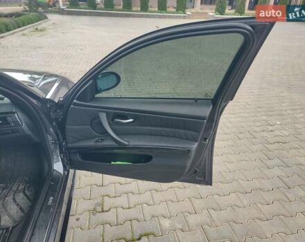 Серый БМВ 3 Серия, объемом двигателя 3 л и пробегом 264 тыс. км за 13999 $, фото 30 на Automoto.ua