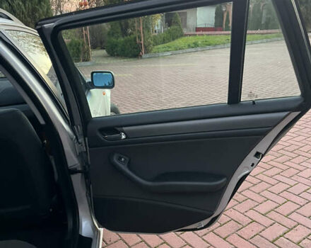 Сірий БМВ 3 Серія, об'ємом двигуна 1.8 л та пробігом 196 тис. км за 3900 $, фото 22 на Automoto.ua