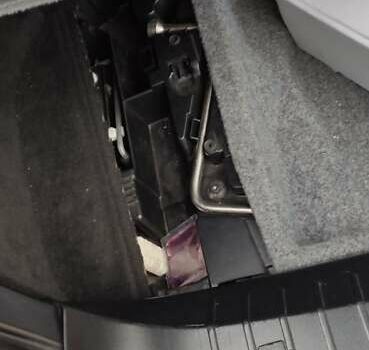 Серый БМВ 3 Серия, объемом двигателя 2 л и пробегом 205 тыс. км за 5700 $, фото 27 на Automoto.ua