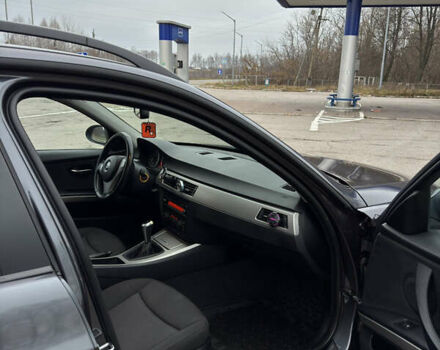 Сірий БМВ 3 Серія, об'ємом двигуна 2 л та пробігом 241 тис. км за 5400 $, фото 5 на Automoto.ua